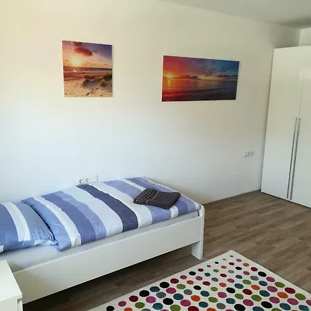 28 O M Apartment *